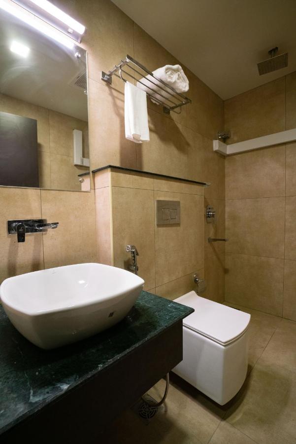 Lavender Infopark Kochi Hotel Ngoại thất bức ảnh